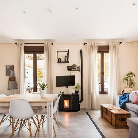 Atico Con Terraza Y Chimenea Junto A Universidad Alcala de Henares Luaran gambar