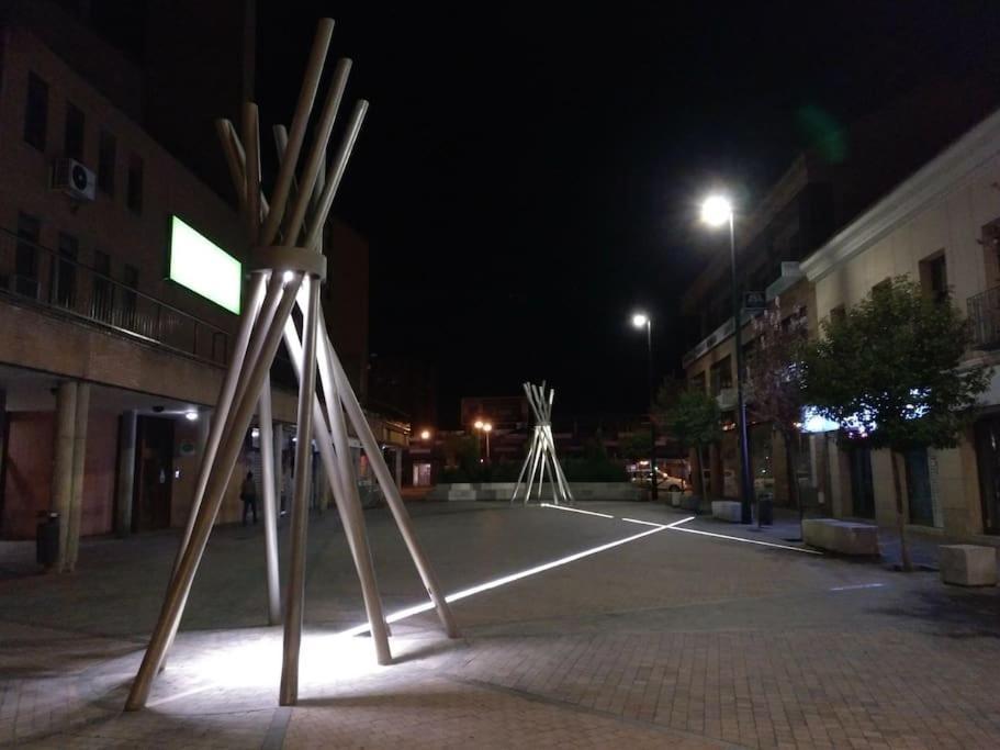 Atico Con Terraza Y Chimenea Junto A Universidad Alcala de Henares Luaran gambar